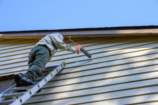 Cost of Vinyl Siding Caulk Repair in Waterloo