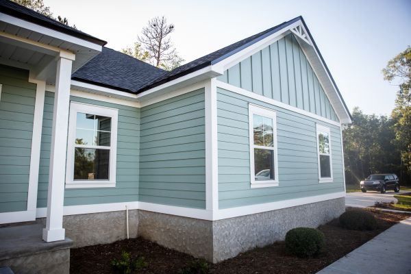 Board Siding Repair in Waterloo
