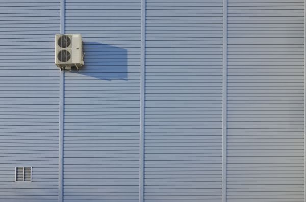 Flat Metal Siding Installation in Waterloo