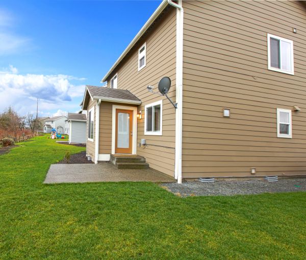 Clapboard Siding Repair in Waterloo